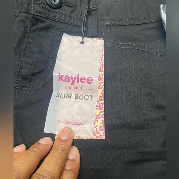 Maurice’s Kaylee Original Fit Slim Boot Cut Pants Black Size 7/8 Short - Picture 3 of 8